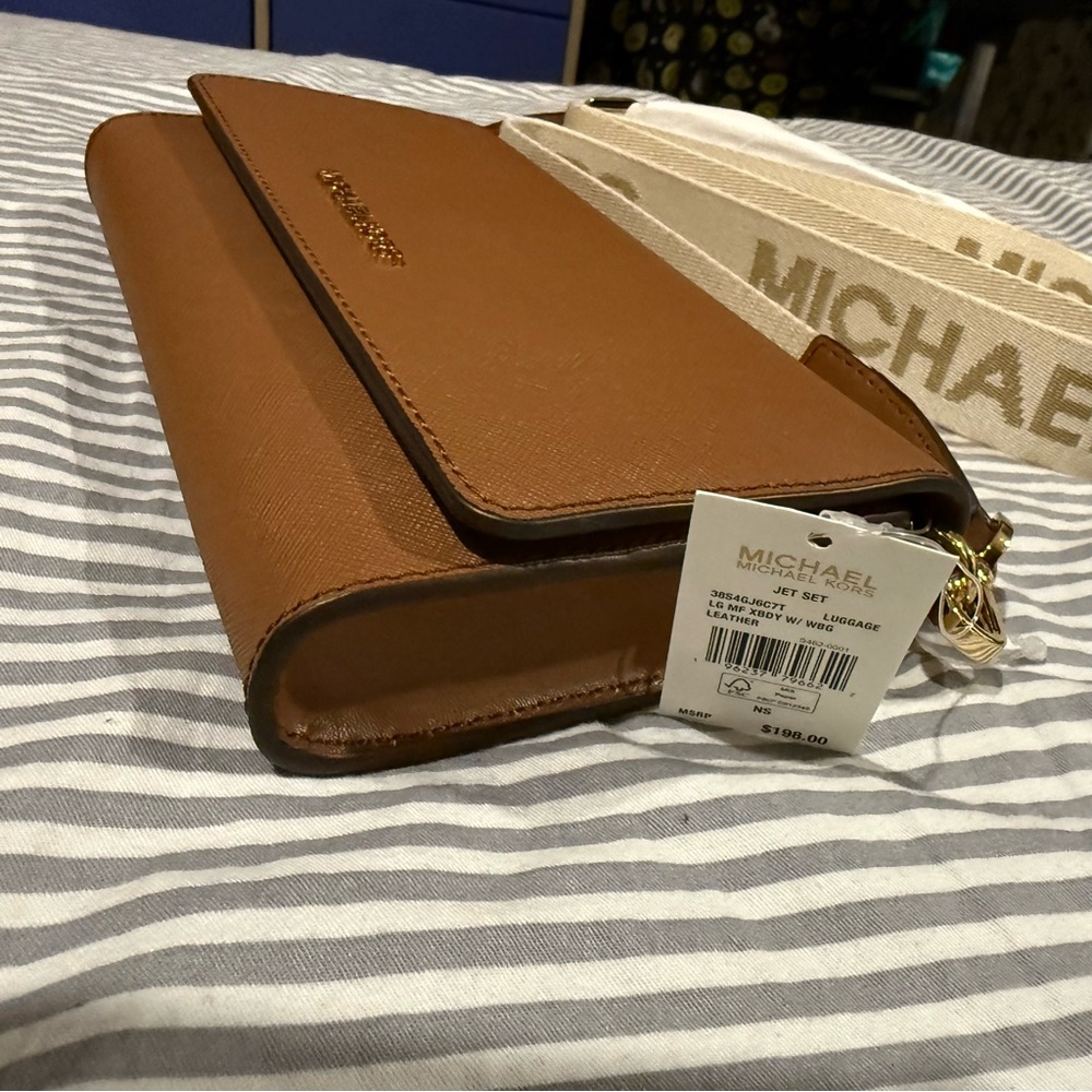 Michael Kors Jet Set Medium Leather Crossbody Bag-Brown - Picture 9 of 10
